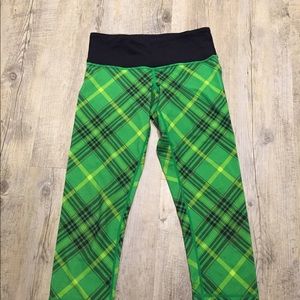 Lululemon crop pants